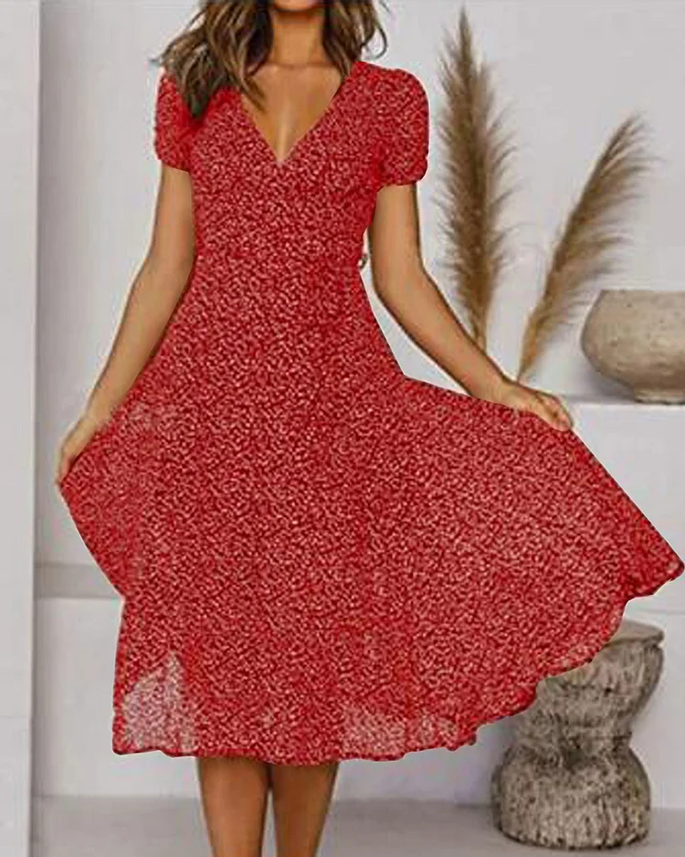 Cassandra | Vestido Midi Cruzado Floral – Decote em V Favorecedor | Verão Momount