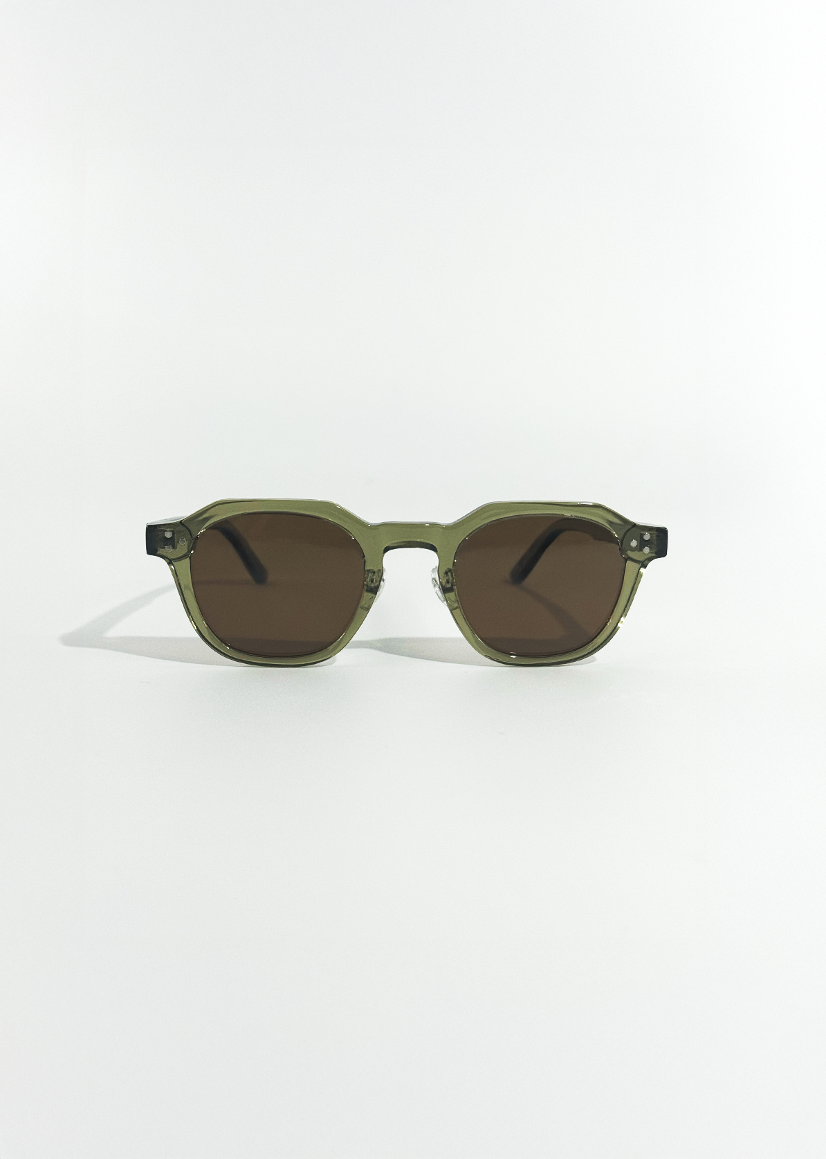 Octaviana | Óculos de Sol Vintage Quadrados Robustos