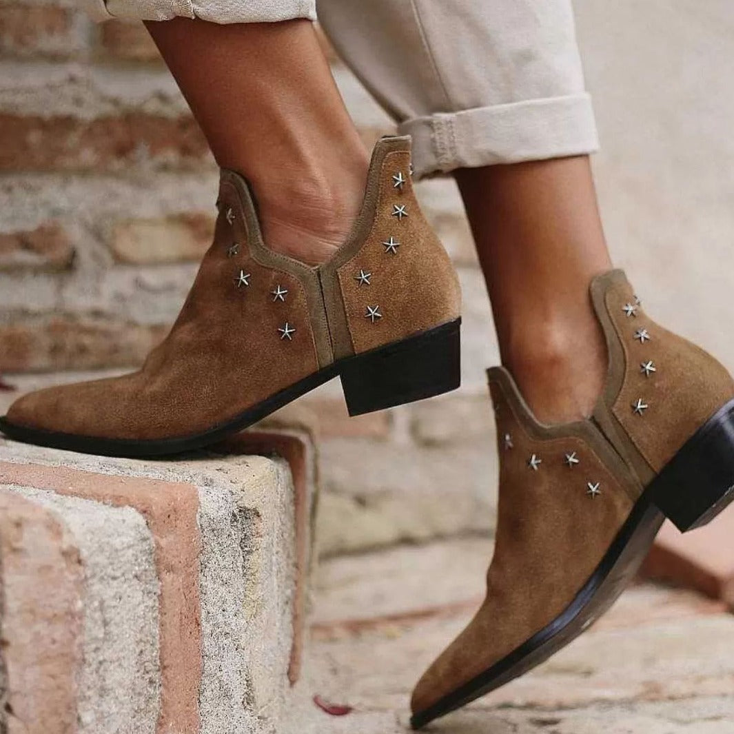 Momount Botins Mulher – Western em Pele com Tachas