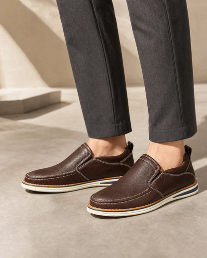 Mocassins de homem slip-on com pespontos manuais e painéis elásticos — image 9