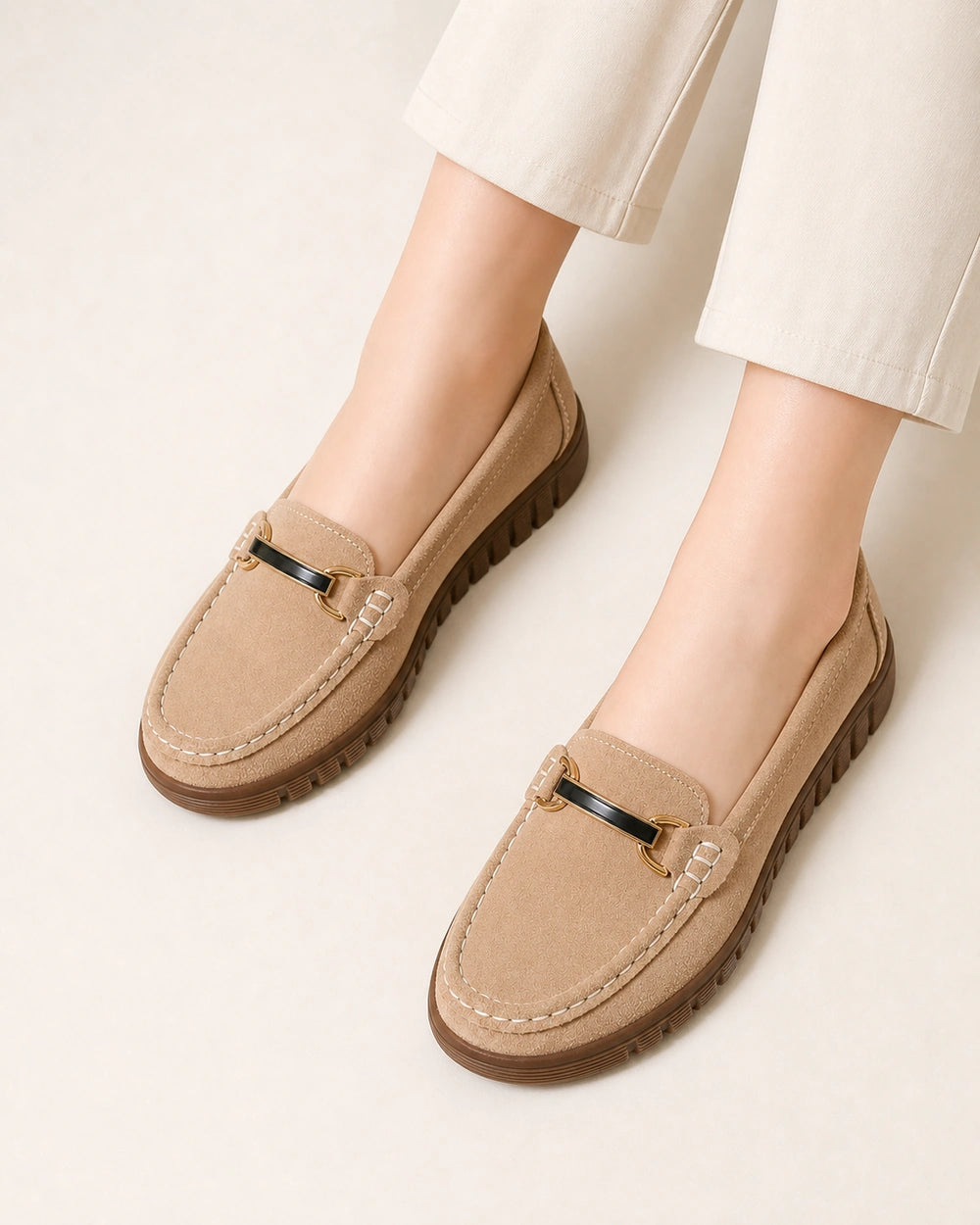 Mocassins bege de senhora com sola chunky e bridão — imagem do produto 5