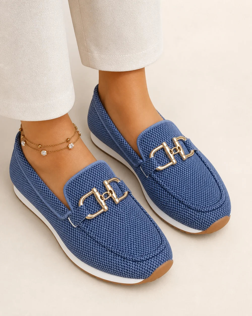 Mocassins de senhora azul-marinho com fivela dupla e sola desportiva — imagem do produto 5