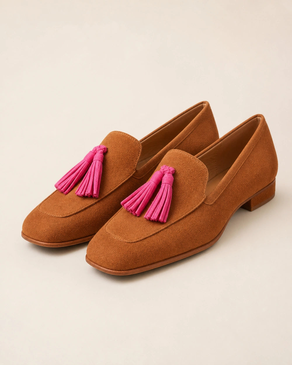 Mocassins conhaque de senhora com borlas rosa — imagem do produto 9