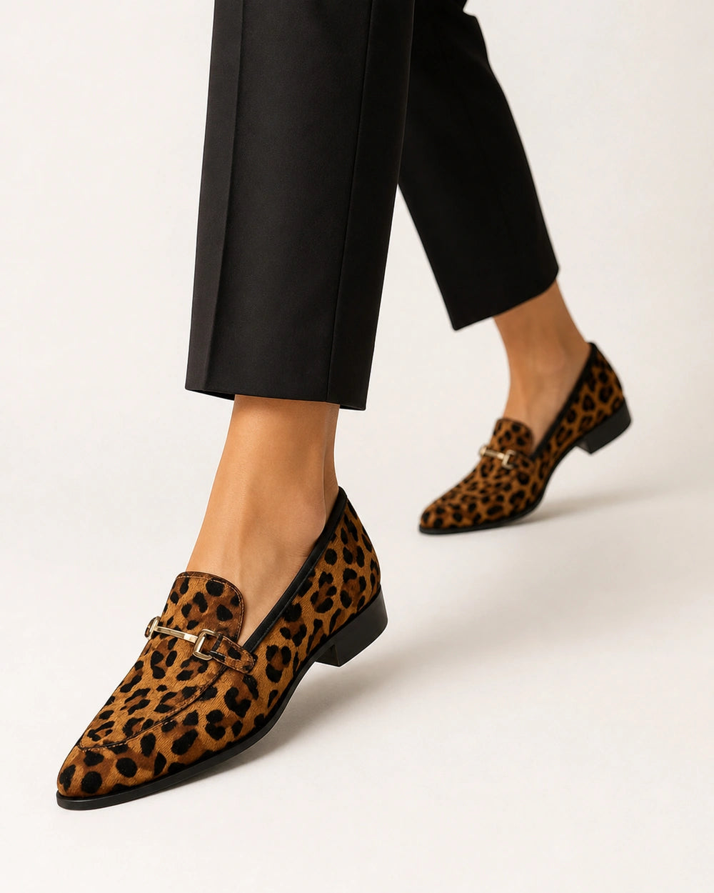 Mocassins leopardo de senhora com bico fino e bridão — imagem do produto 7