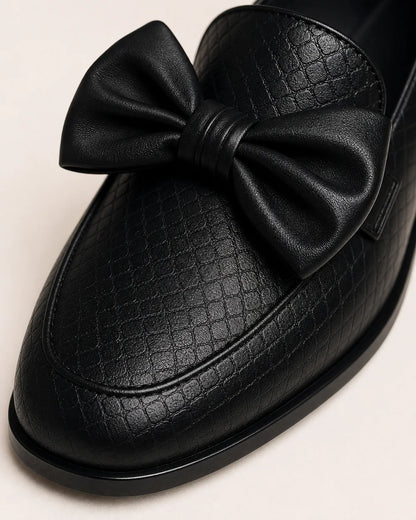 Mocassins pretos de senhora com laço e salto baixo — imagem do produto 6