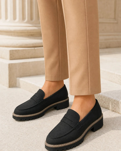 Mocassins de senhora pretos com sola tratorada — imagem do produto 2