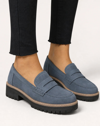 Mocassins de senhora pretos com sola tratorada — imagem do produto 11
