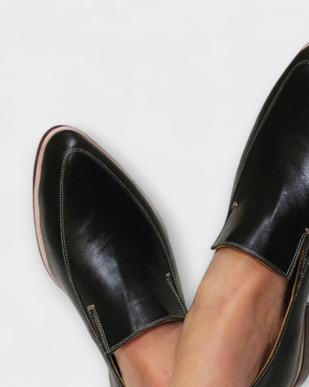 Momount Women Pointed-Toe Loafers – Leather Slip-On Soft Flat Minimalist — pointed-toe-loafers-leather-slip-on-soft-flat-minimalist-black-04-detail.webp