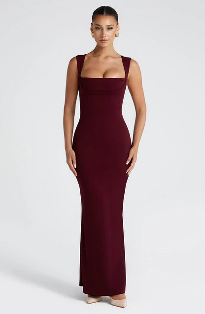 Allegra | Vestido Comprido Elegante em Cetim Decote Halter Costas Decotadas Noite
