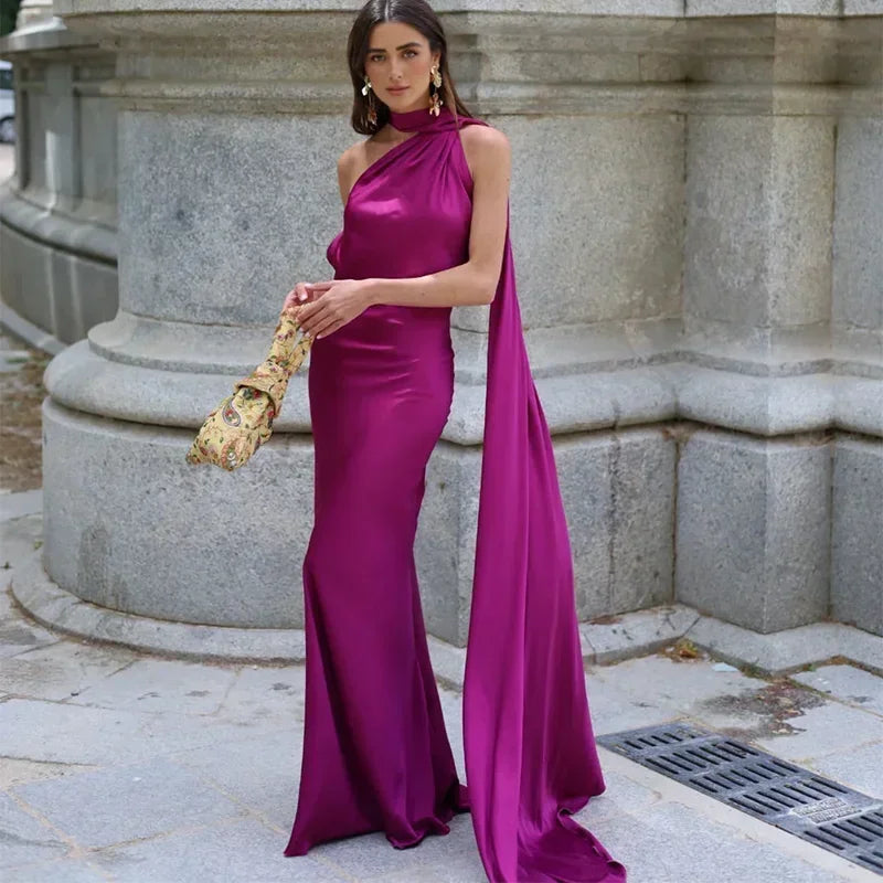 Ottavia | Vestido Comprido em Cetim Drapeado Um Ombro com Capa Noite
