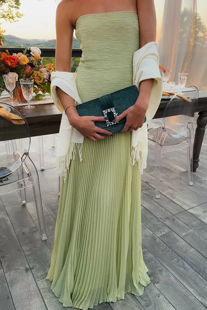 Emiliana | Vestido Comprido Plissado em Cetim Racha Alças Finas Noite Fluido