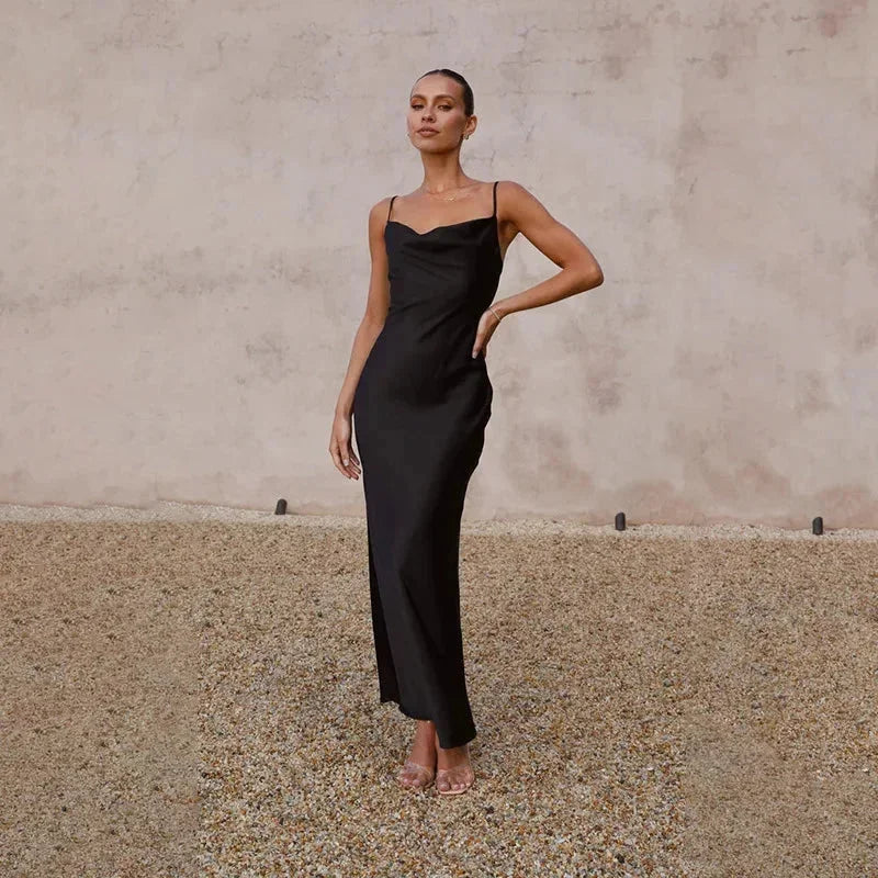 Calliope | Vestido Comprido Elegante em Cetim Decote Drapeado Slip Corte em Viés Noite