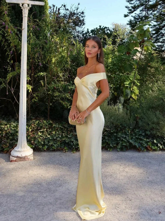 Fiammetta | Vestido Comprido Elegante em Cetim Ombros Descobertos Justo Noite