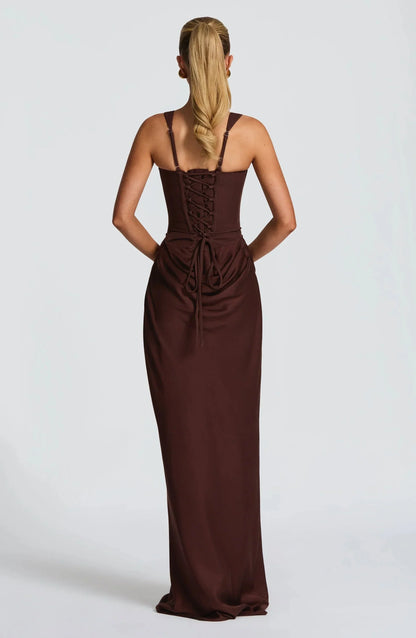 Galatea | Vestido Comprido Elegante em Cetim Decote Quadrado Justo Costas Decotadas