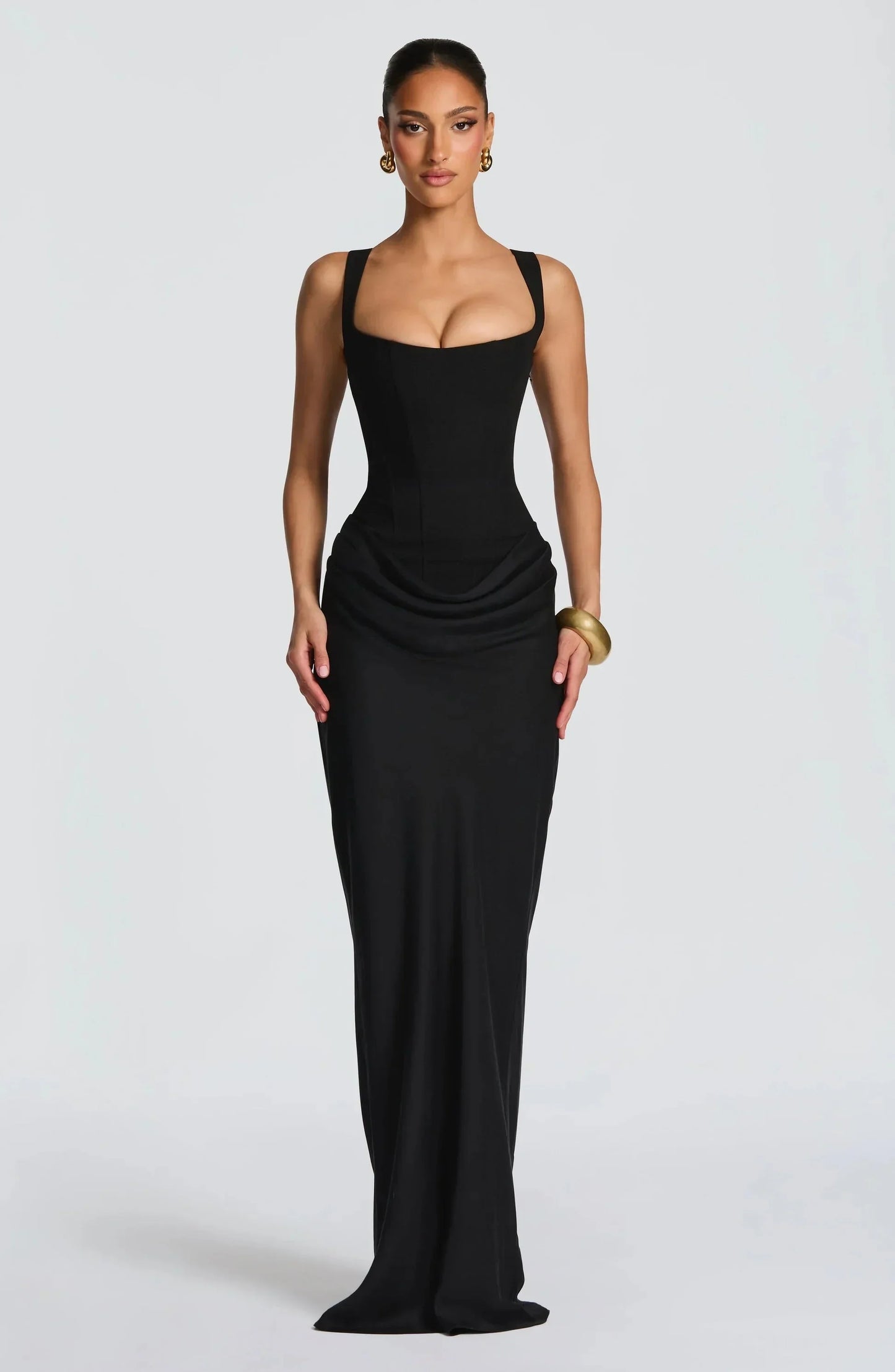 Galatea | Vestido Comprido Elegante em Cetim Decote Quadrado Justo Costas Decotadas